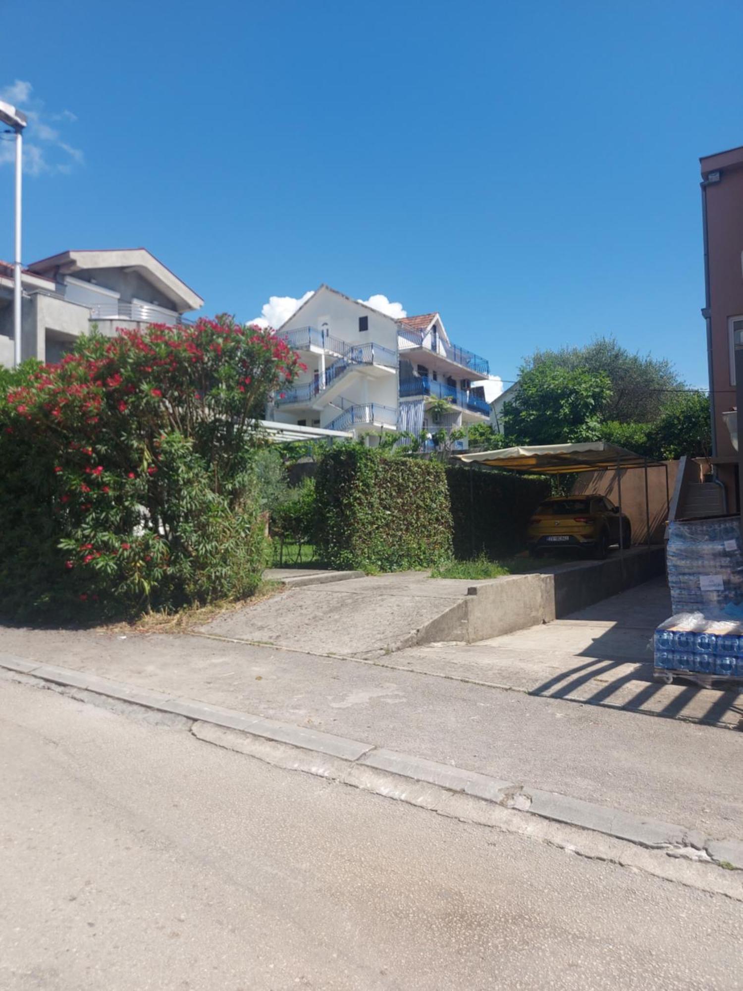 Barcelona Apartments Tivat Luaran gambar